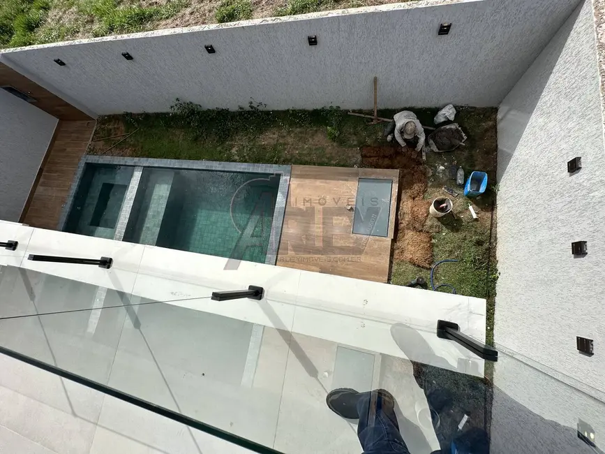 Foto 6 de Casa com 4 quartos à venda, 211m2 em Montes Claros - MG