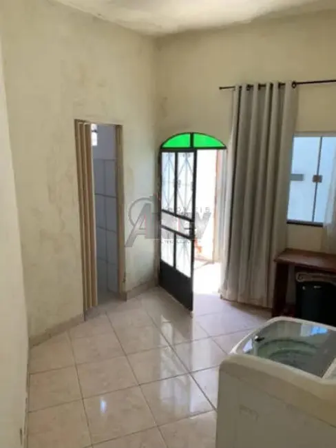 Casa com 1 quarto à venda em Vila Luiza, Montes Claros - MG - imagem 3 Foto 3 de Casa com 1 quarto à venda em Vila Luiza, Montes Claros - MG