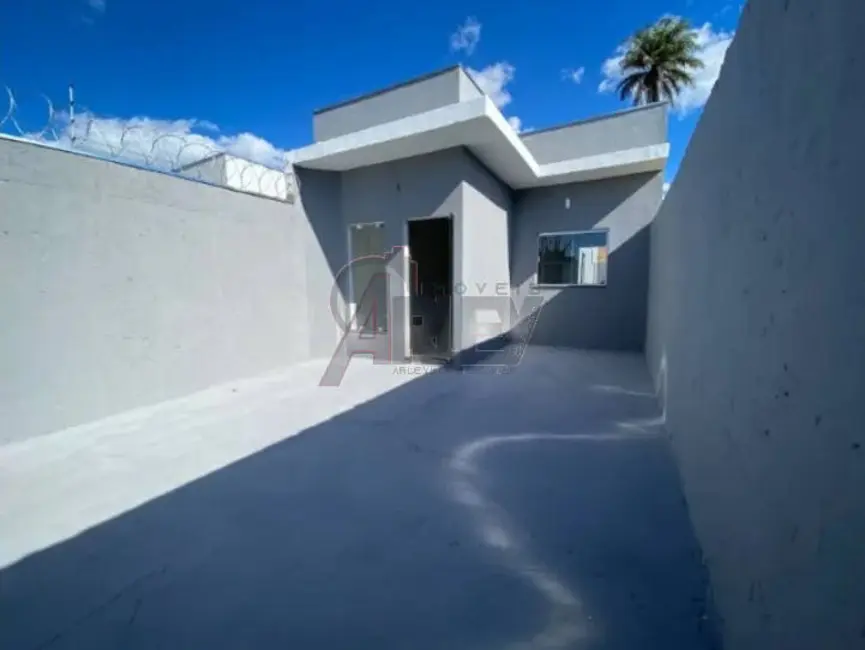 Foto 1 de Casa de Condomínio com 2 quartos à venda em Montes Claros - MG