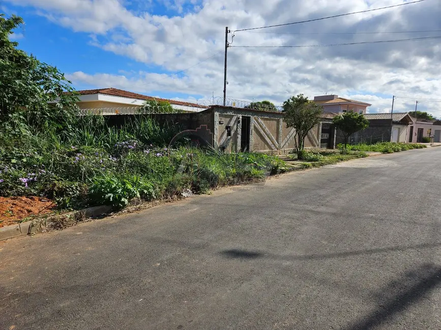 Terreno / Lote à venda em Interlagos, Montes Claros - MG - imagem 4 Foto 4 de Terreno / Lote à venda em Interlagos, Montes Claros - MG