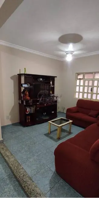 Casa com 3 quartos à venda, 378m2 em Jardim Palmeiras, Montes Claros - MG - imagem 7 Foto 7 de Casa com 3 quartos à venda, 378m2 em Jardim Palmeiras, Montes Claros - MG