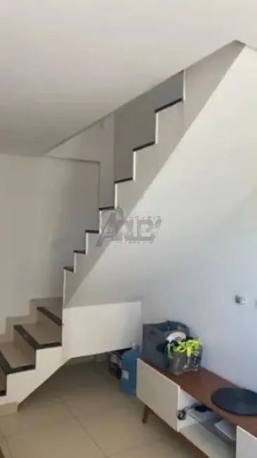 Apartamento com 2 quartos à venda em Maracanã, Montes Claros - MG - imagem 3 Foto 3 de Apartamento com 2 quartos à venda em Maracanã, Montes Claros - MG