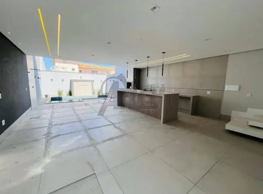 Foto 2 de Casa de Condomínio à venda em Ibituruna, Montes Claros - MG