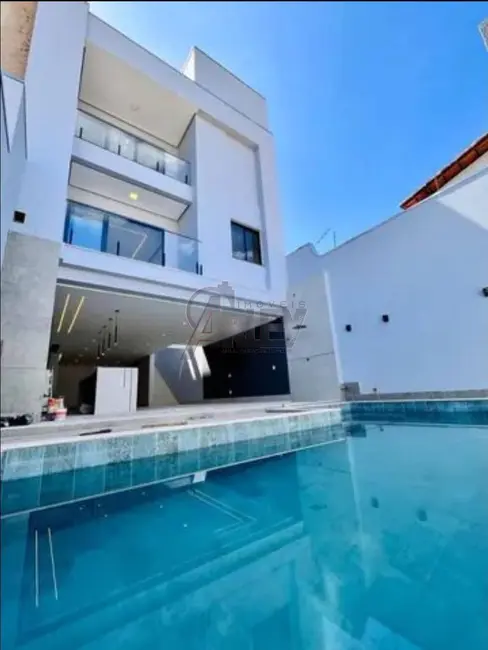 Foto 1 de Casa de Condomínio à venda em Ibituruna, Montes Claros - MG