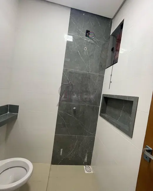 Foto 2 de Casa de Condomínio com 3 quartos à venda, 126m2 em Montes Claros - MG