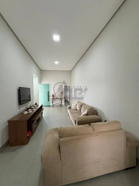 Foto 4 de Casa com 3 quartos à venda, 140m2 em Montes Claros - MG