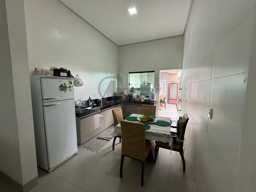 Foto 7 de Casa com 3 quartos à venda, 140m2 em Montes Claros - MG