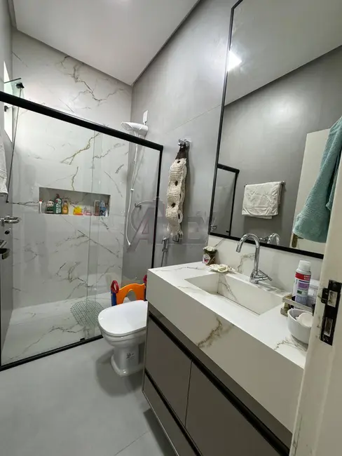 Foto 8 de Casa com 3 quartos à venda, 140m2 em Montes Claros - MG