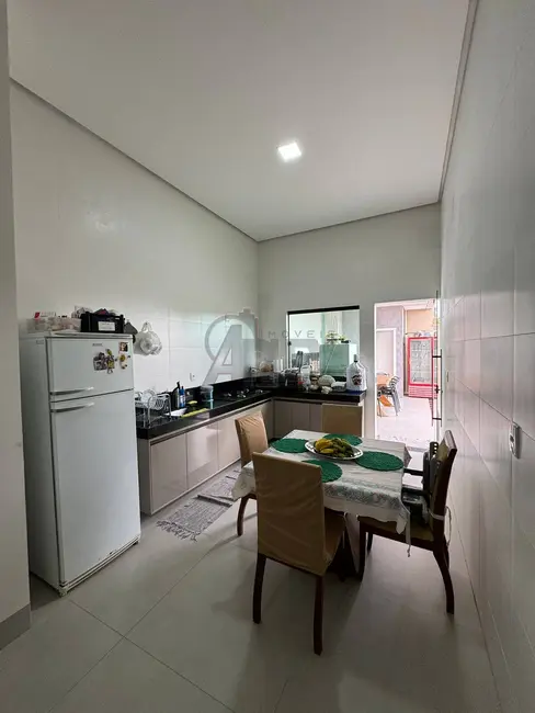 Foto 5 de Casa com 3 quartos à venda, 140m2 em Montes Claros - MG