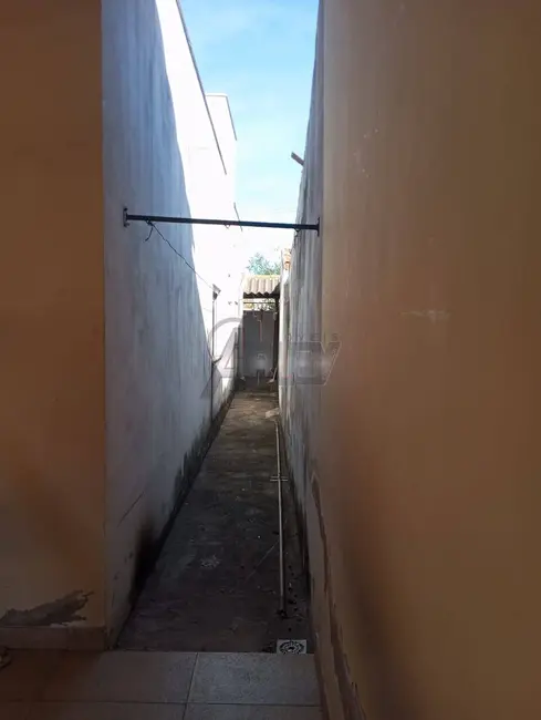 Casa com 3 quartos à venda, 300m2 em Maracanã, Montes Claros - MG - imagem 3 Foto 3 de Casa com 3 quartos à venda, 300m2 em Maracanã, Montes Claros - MG