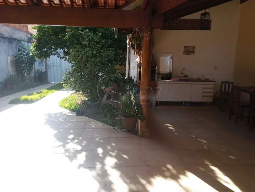 Casa com 3 quartos à venda, 300m2 em Maracanã, Montes Claros - MG - imagem 8 Foto 8 de Casa com 3 quartos à venda, 300m2 em Maracanã, Montes Claros - MG