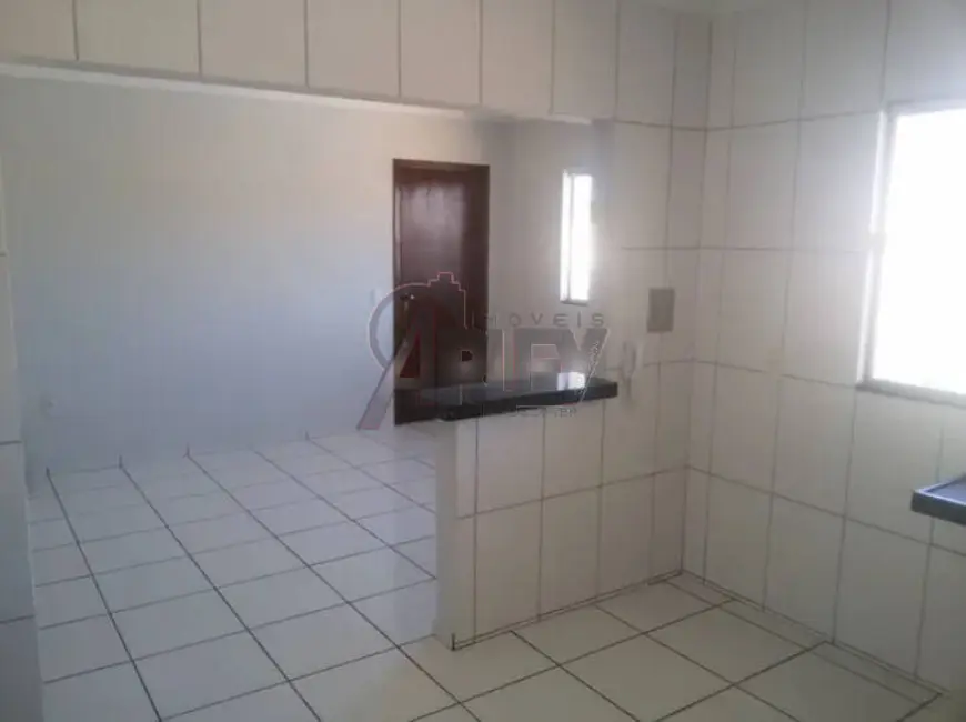 Foto 2 de Apartamento com 3 quartos à venda em Canelas, Montes Claros - MG