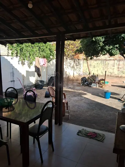 Foto 7 de Casa com 4 quartos à venda em Maracanã, Montes Claros - MG