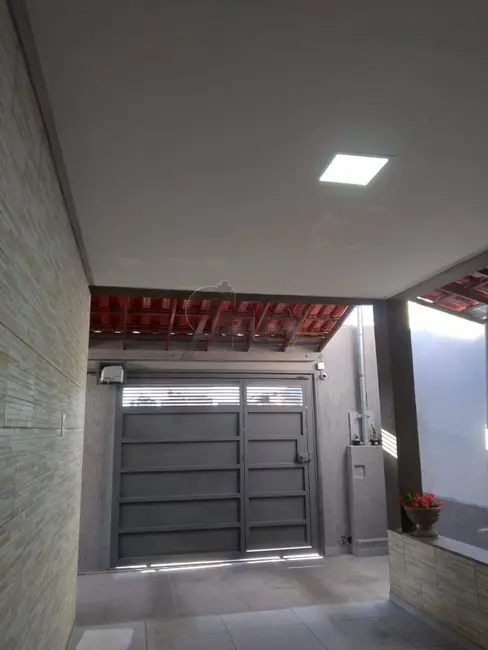 Foto 8 de Casa com 3 quartos à venda, 225m2 em Planalto, Montes Claros - MG