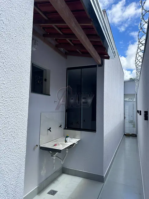 Foto 3 de Casa de Condomínio com 3 quartos à venda, 247m2 em Montes Claros - MG