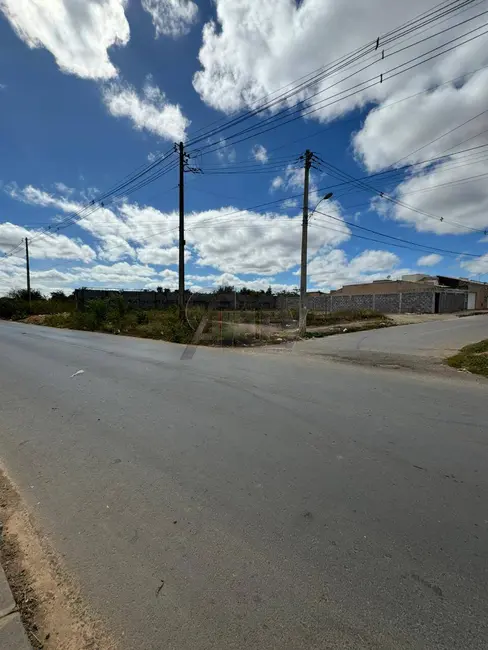 Foto 3 de Terreno / Lote à venda, 710m2 em Jaraguá, Montes Claros - MG