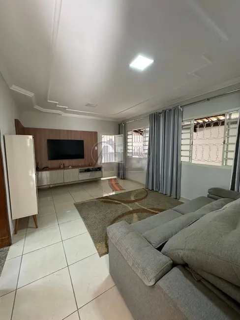 Foto 7 de Casa com 4 quartos à venda, 360m2 em Vera Cruz, Montes Claros - MG