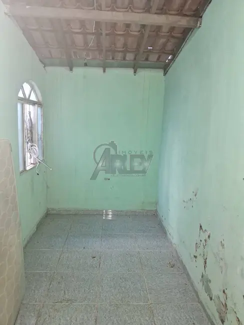 Foto 3 de Casa com 2 quartos à venda, 100m2 em Independência, Montes Claros - MG