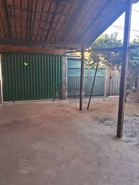 Foto 2 de Casa com 2 quartos à venda, 115m2 em Maracanã, Montes Claros - MG