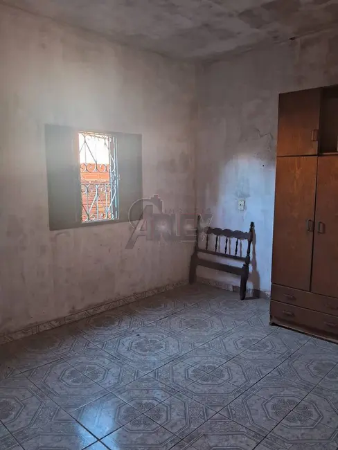 Foto 8 de Casa com 2 quartos à venda, 115m2 em Maracanã, Montes Claros - MG