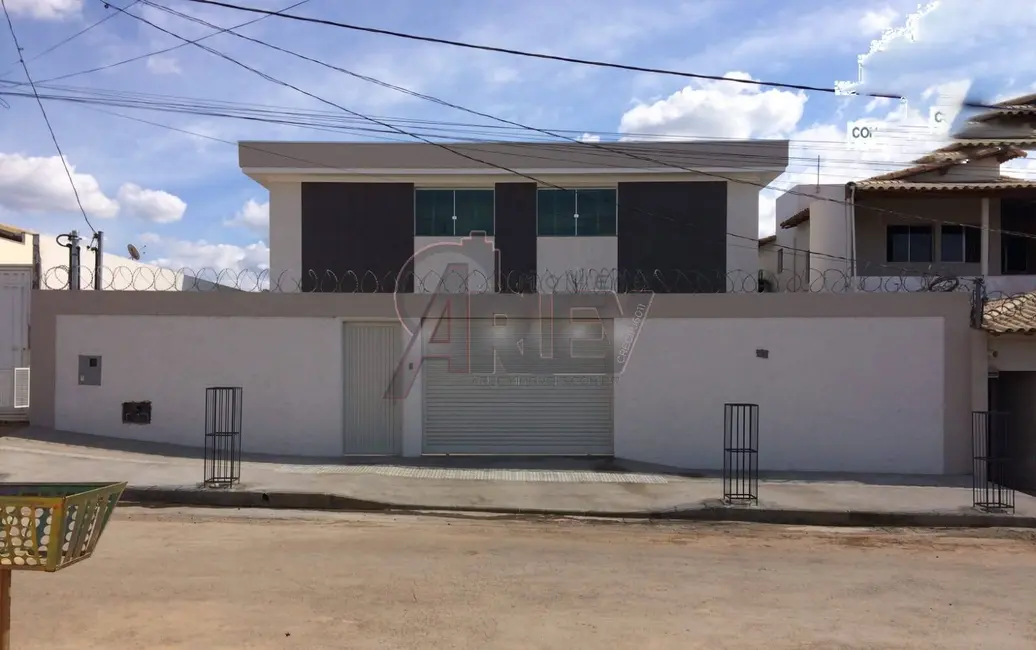 Foto 1 de Apartamento com 2 quartos à venda em Interlagos, Montes Claros - MG