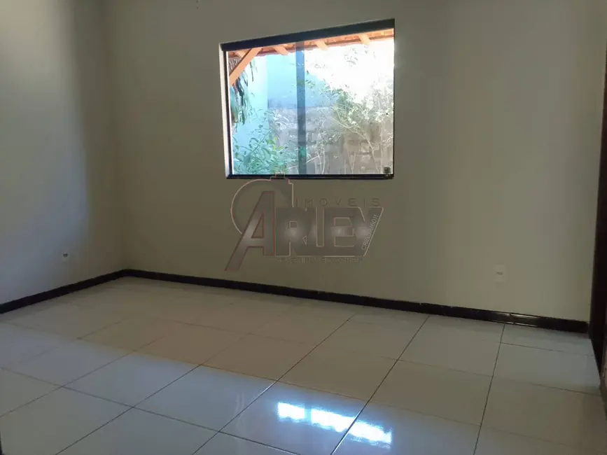 Foto 4 de Casa com 3 quartos à venda em Jaraguá, Montes Claros - MG