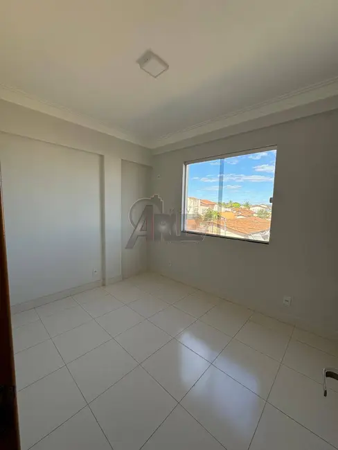 Apartamento com 3 quartos à venda, 117m2 em Planalto, Montes Claros - MG - imagem 5 Foto 5 de Apartamento com 3 quartos à venda, 117m2 em Planalto, Montes Claros - MG