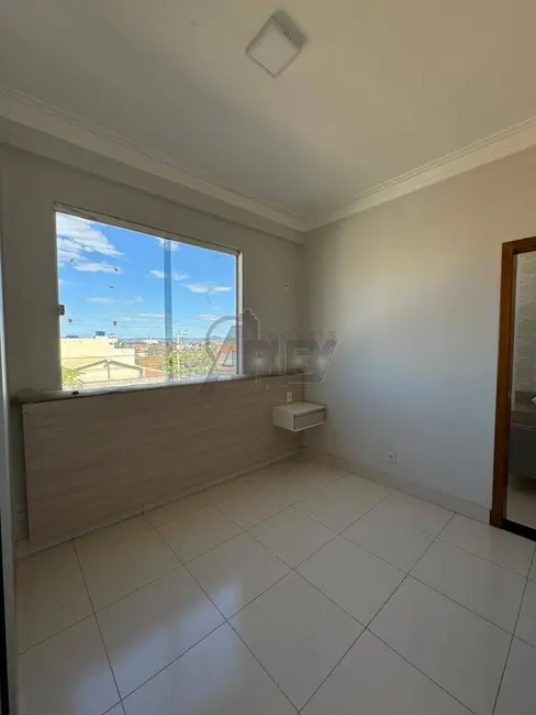 Apartamento com 3 quartos à venda, 117m2 em Planalto, Montes Claros - MG - imagem 4 Foto 4 de Apartamento com 3 quartos à venda, 117m2 em Planalto, Montes Claros - MG