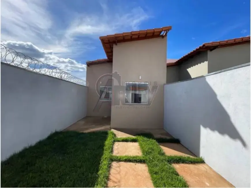 Foto 1 de Casa de Condomínio com 2 quartos à venda em Independência, Montes Claros - MG