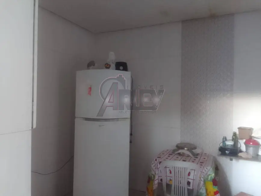 Foto 2 de Casa com 2 quartos à venda em Vila Sion, Montes Claros - MG