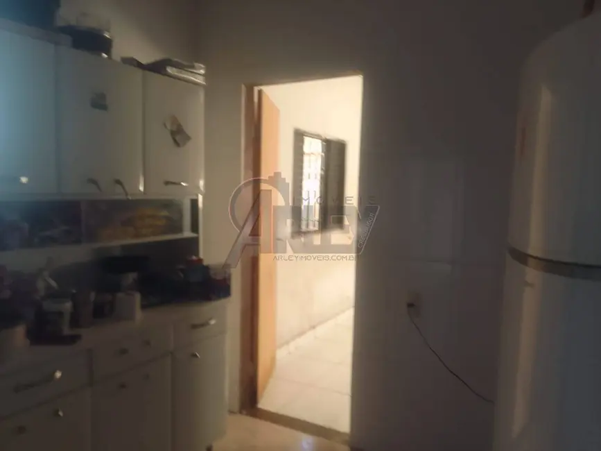 Foto 6 de Casa com 2 quartos à venda em Vila Sion, Montes Claros - MG