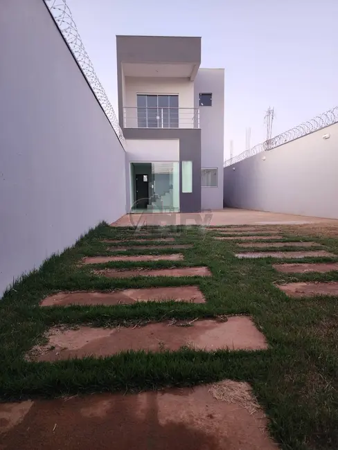 Foto 2 de Casa de Condomínio com 3 quartos à venda, 180m2 em Jardim Primavera, Montes Claros - MG