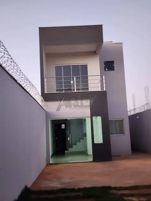 Foto 4 de Casa de Condomínio com 3 quartos à venda, 180m2 em Jardim Primavera, Montes Claros - MG