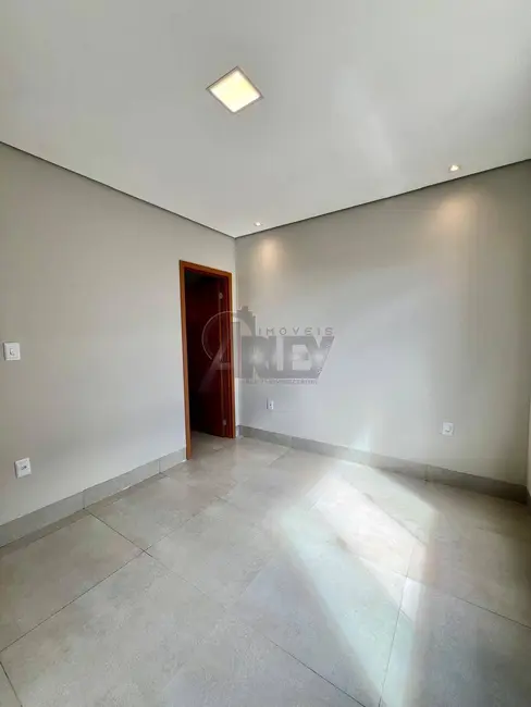 Foto 6 de Casa de Condomínio com 2 quartos à venda, 125m2 em Montes Claros - MG