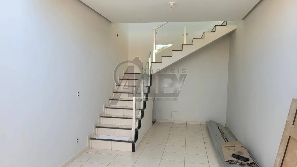 Foto 4 de Casa com 3 quartos à venda em Barcelona Park, Montes Claros - MG