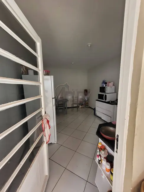 Foto 6 de Casa com 3 quartos à venda, 200m2 em Planalto, Montes Claros - MG