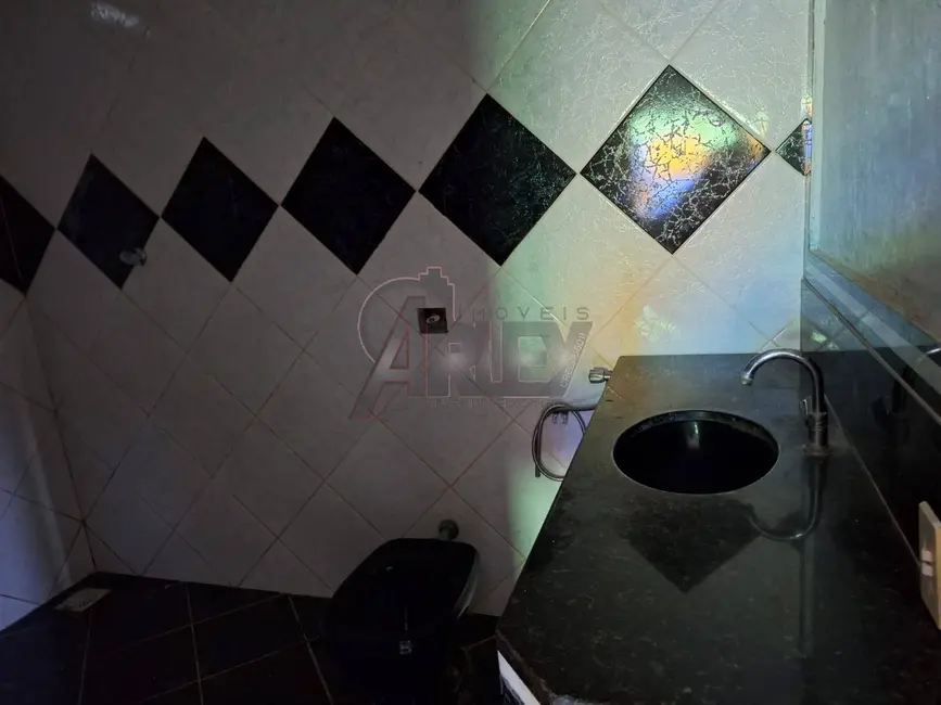 Foto 7 de Casa com 3 quartos à venda, 360m2 em Village do Lago I, Montes Claros - MG