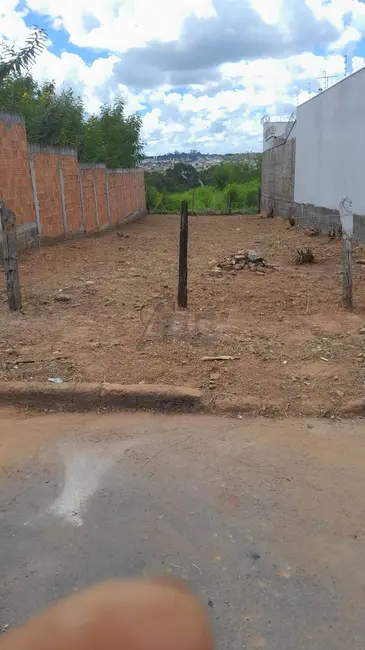 Terreno / Lote à venda, 272m2 em Planalto, Montes Claros - MG - imagem 4 Foto 4 de Terreno / Lote à venda, 272m2 em Planalto, Montes Claros - MG