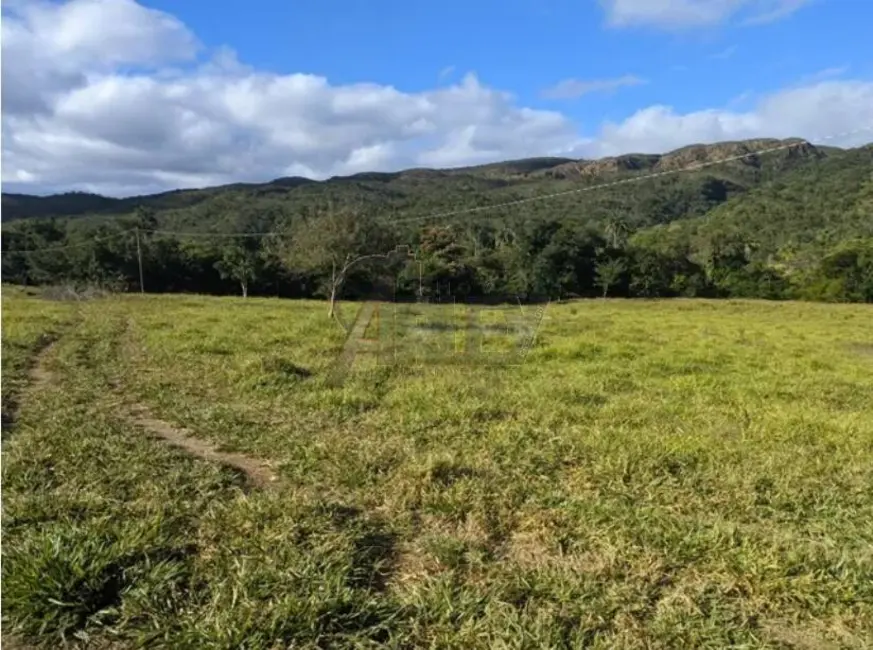 Foto 4 de Fazenda / Haras com 2 quartos à venda, 51m2 em Montes Claros - MG
