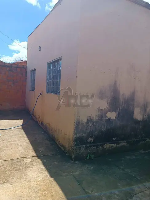 Casa com 2 quartos à venda em Carmelo, Montes Claros - MG - imagem 5 Foto 5 de Casa com 2 quartos à venda em Carmelo, Montes Claros - MG