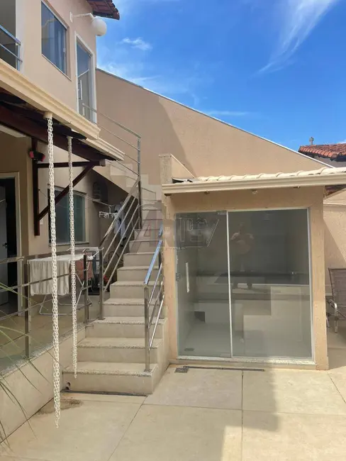 Casa com 4 quartos à venda, 360m2 em Todos os Santos, Montes Claros - MG - imagem 6 Foto 6 de Casa com 4 quartos à venda, 360m2 em Todos os Santos, Montes Claros - MG