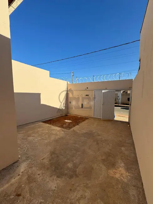 Foto 2 de Casa de Condomínio com 3 quartos à venda em Jardim Primavera, Montes Claros - MG