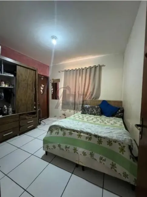 Casa com 3 quartos à venda, 175m2 em Belvedere, Montes Claros - MG - imagem 8 Foto 8 de Casa com 3 quartos à venda, 175m2 em Belvedere, Montes Claros - MG