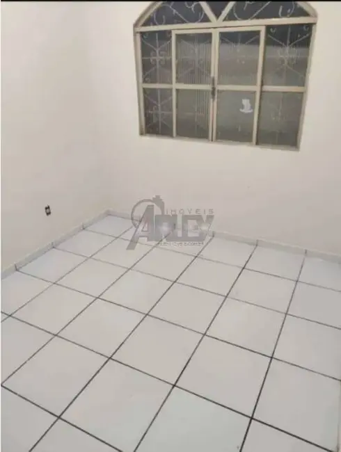 Foto 8 de Casa com 3 quartos à venda em Vila Guilhermina, Montes Claros - MG