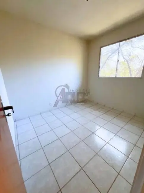 Foto 9 de Apartamento com 2 quartos à venda em Village do Lago I, Montes Claros - MG