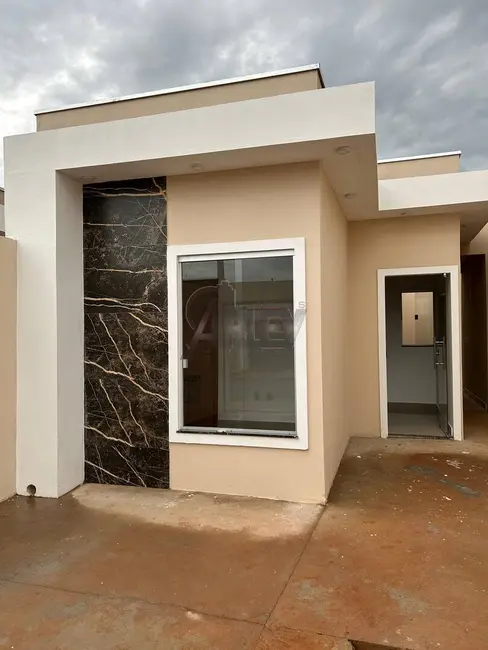 Foto 1 de Casa de Condomínio com 3 quartos à venda, 50m2 em Delfino Magalhães, Montes Claros - MG