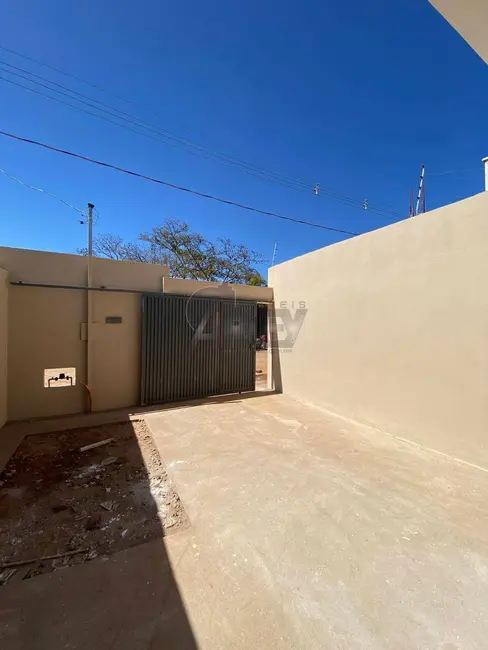 Foto 15 de Casa de Condomínio com 3 quartos à venda, 50m2 em Delfino Magalhães, Montes Claros - MG