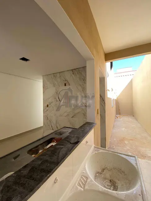 Foto 10 de Casa de Condomínio com 3 quartos à venda, 50m2 em Delfino Magalhães, Montes Claros - MG