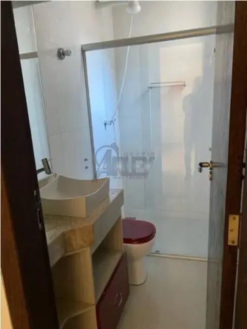 Foto 5 de Casa com 5 quartos à venda, 180m2 em Belvedere, Montes Claros - MG