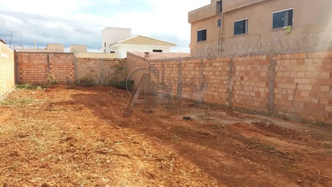 Terreno / Lote à venda, 255m2 em Guarujá, Montes Claros - MG - imagem 5 Foto 5 de Terreno / Lote à venda, 255m2 em Guarujá, Montes Claros - MG